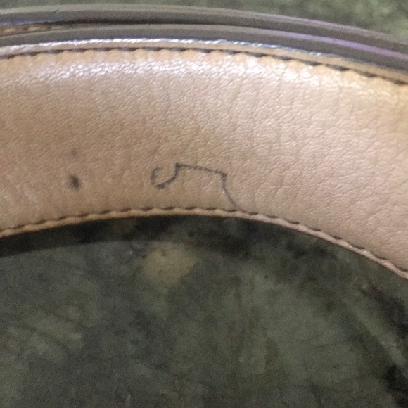 Neutral tone coach handbag - Picture 5 of 5